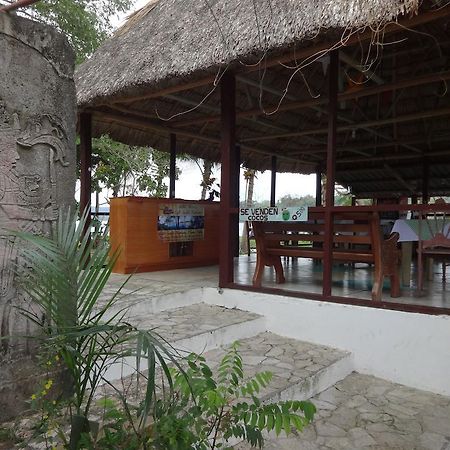 Hotel Santa Barbara Tikal 플로레스 외부 사진